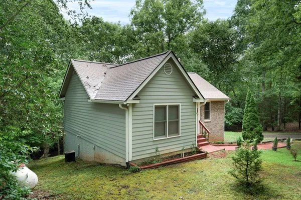 $400,000 | 125 Jess Hooper Drive, Hayesville, NC 28904