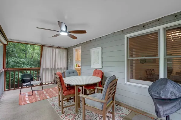 $400,000 | 125 Jess Hooper Drive, Hayesville, NC 28904