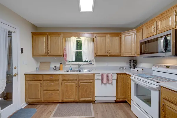 $400,000 | 125 Jess Hooper Drive, Hayesville, NC 28904