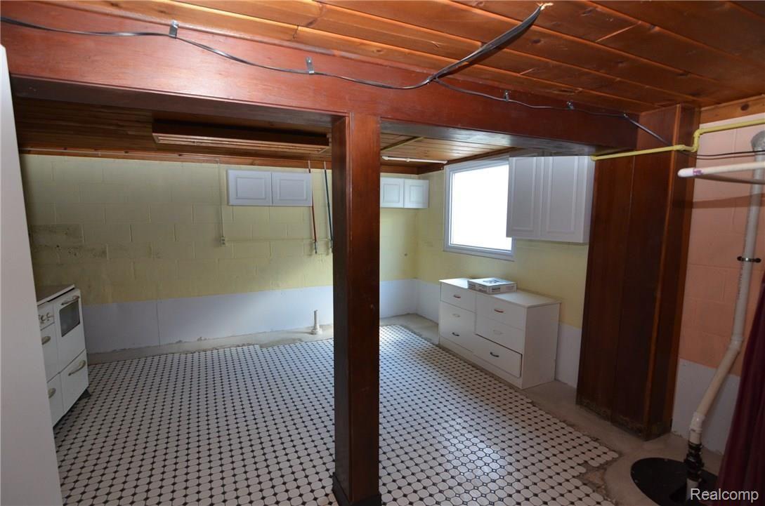 7918 Foster Road Clarkston, MI 48346 - Photo 20 of 24 DSC_0092.JPG