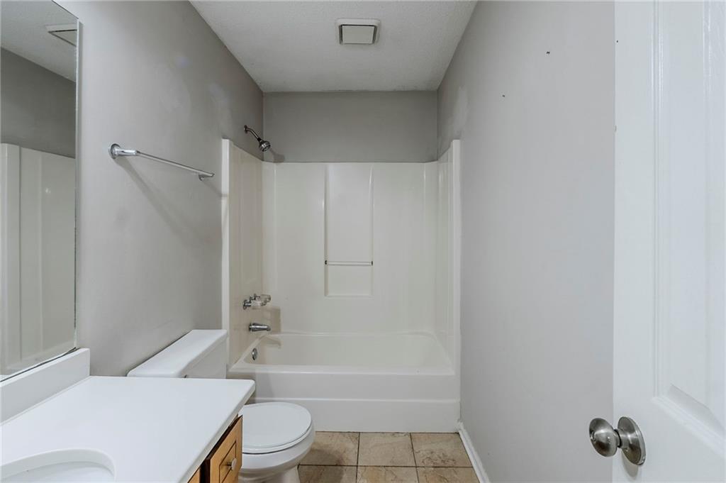 5257 Flat Creek Road Gainesville, GA 30504 - Photo 9 of 25