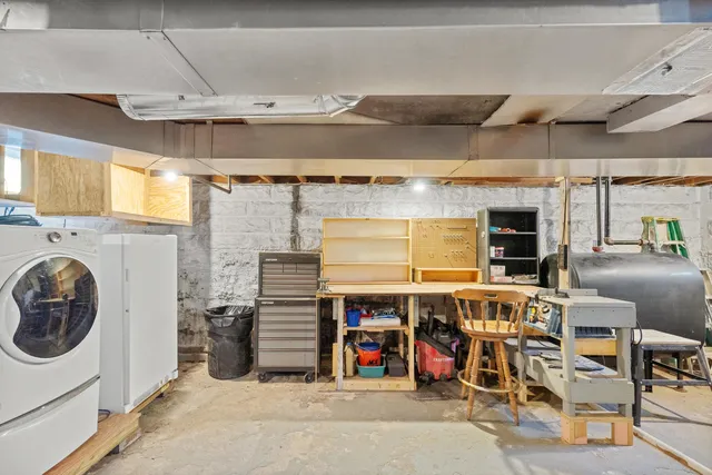 $305,000 | 28 Andrews Road, Bath, ME 04530