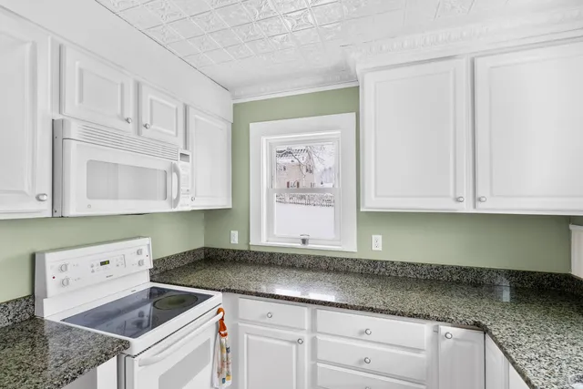 $305,000 | 28 Andrews Road, Bath, ME 04530