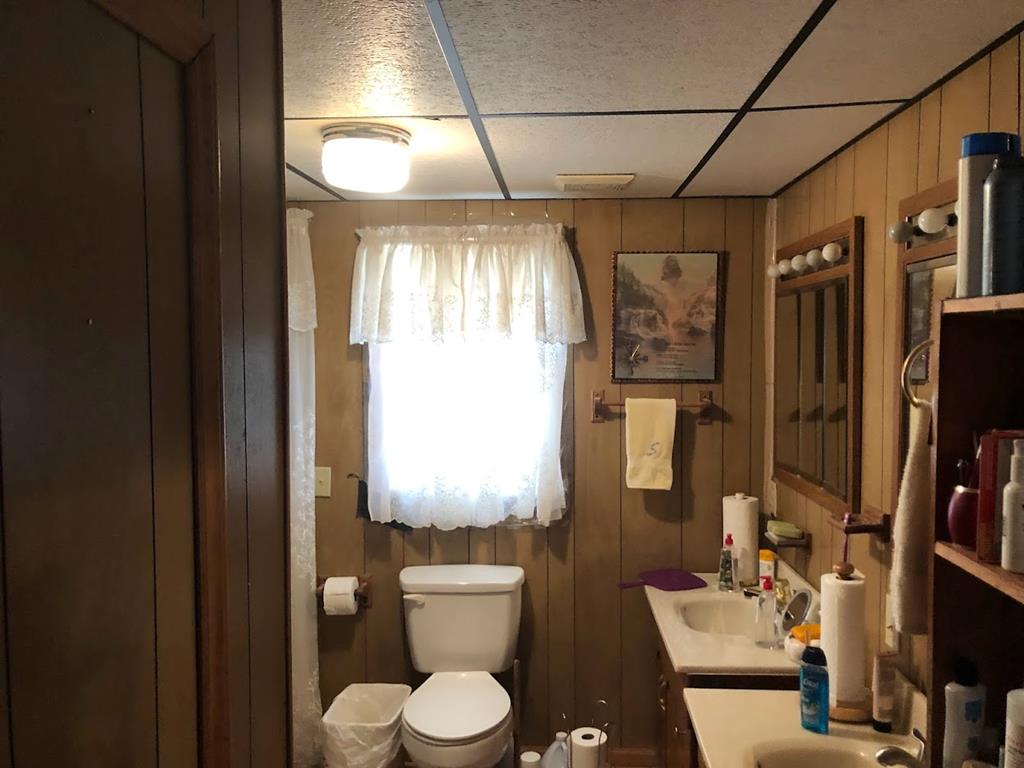 524 Coxtown Road Honaker, VA 24260 - Photo 4 of 32 Gallery Image 4