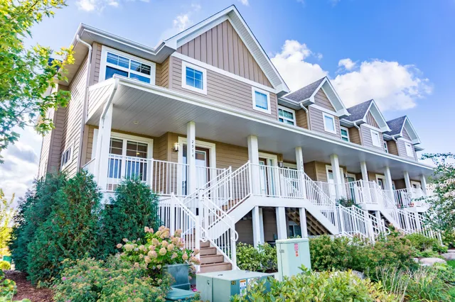 $2,350 | 2974 Clover Ridge Drive, Chaska, MN 55318