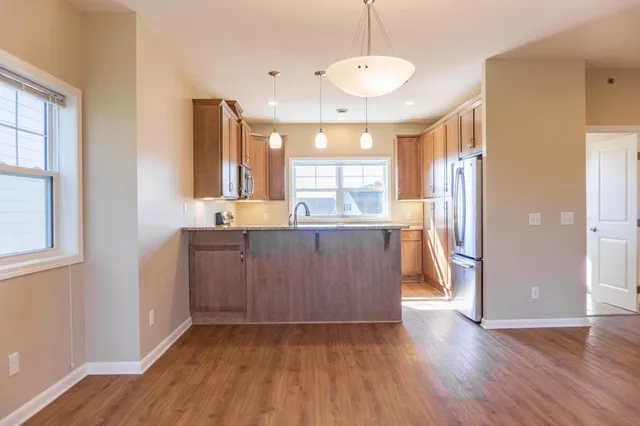 $2,350 | 2974 Clover Ridge Drive, Chaska, MN 55318