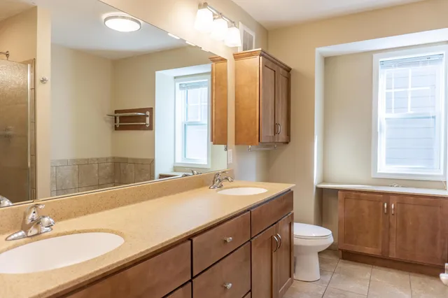 $2,350 | 2974 Clover Ridge Drive, Chaska, MN 55318