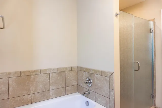 $2,350 | 2974 Clover Ridge Drive, Chaska, MN 55318