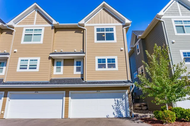 $2,350 | 2974 Clover Ridge Drive, Chaska, MN 55318