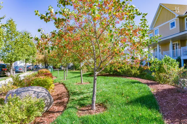 $2,350 | 2974 Clover Ridge Drive, Chaska, MN 55318