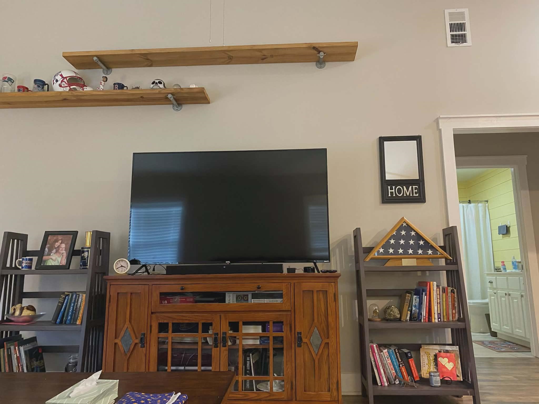67 Cr 306 Road Iuka, MS 38852 - Photo 6 of 25 Living room featuring wood finished floors