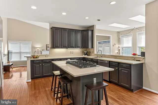 $1,079,000 | 7736 White Willow Court, Springfield, VA 22153