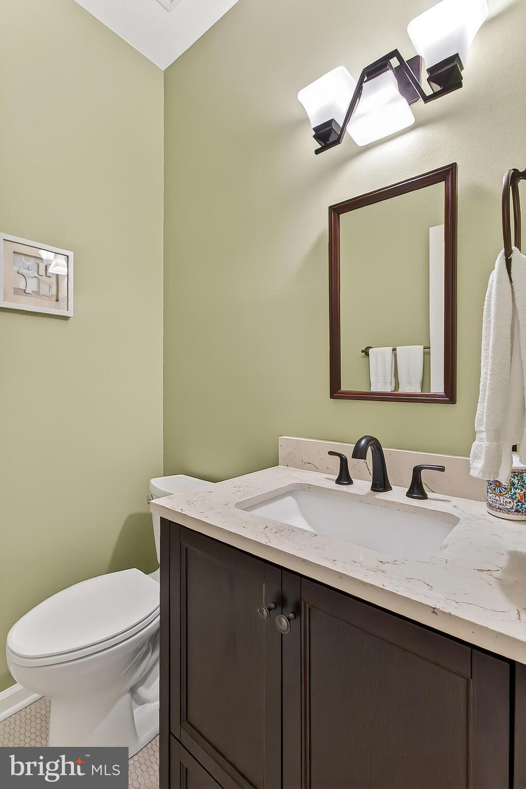 7736 White Willow Court Springfield, VA 22153 - Photo 36 of 84 Private Main Floor Half Bath