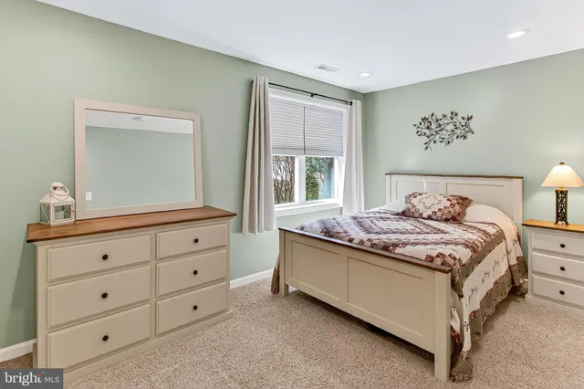 $1,079,000 | 7736 White Willow Court, Springfield, VA 22153