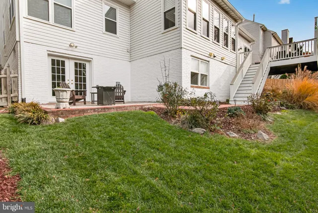 $1,079,000 | 7736 White Willow Court, Springfield, VA 22153