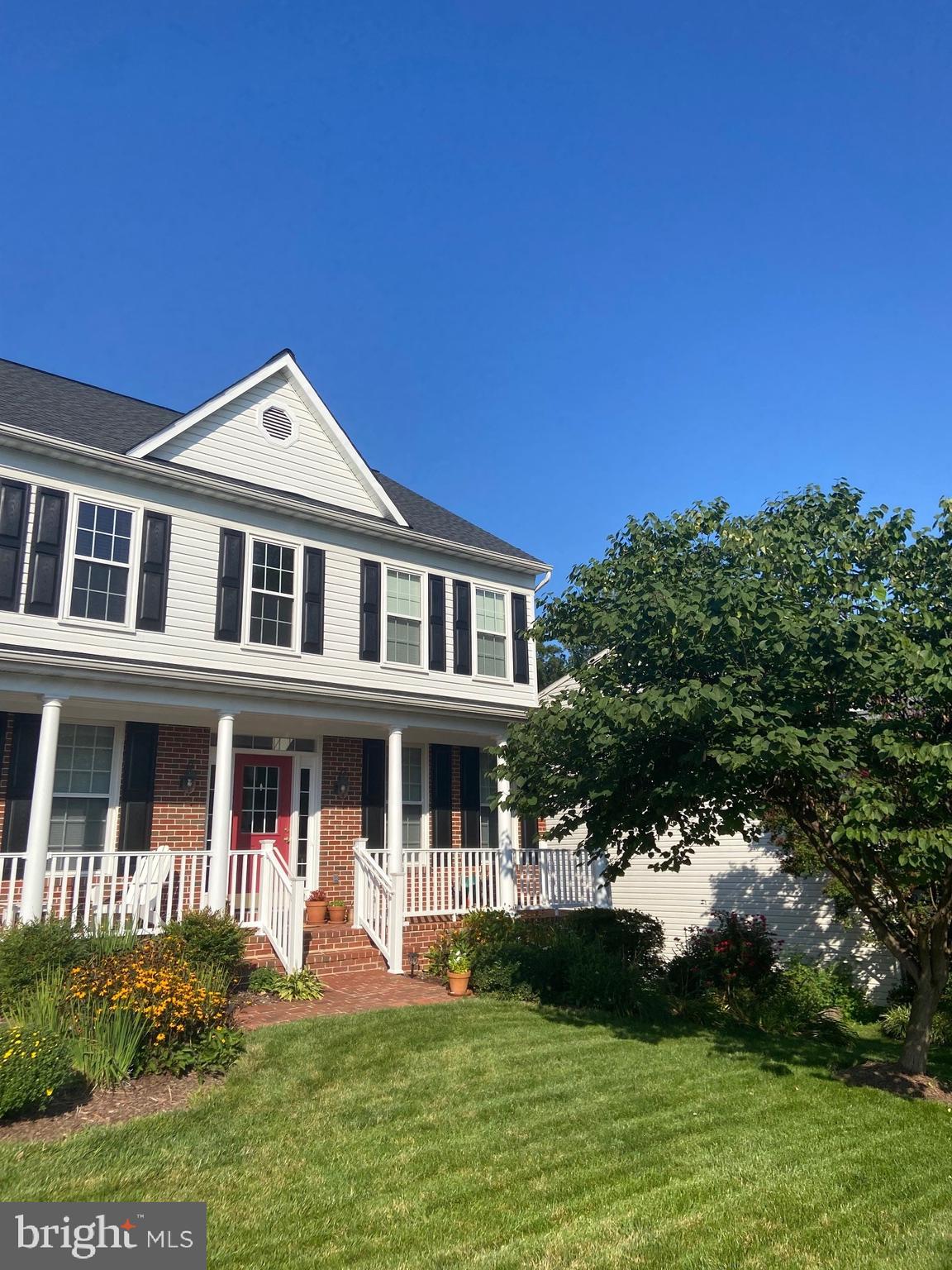 7736 White Willow Court Springfield, VA 22153 - Photo 79 of 84 Warm Weather Blooms