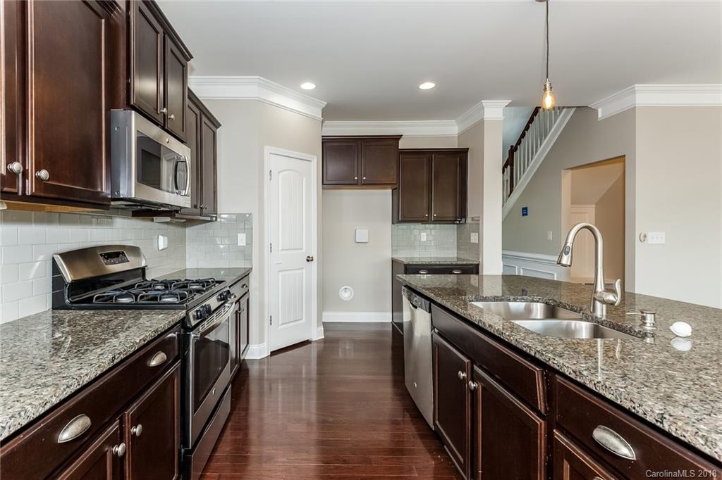7445 Hamilton Bridge Road Charlotte, NC 28278 - Photo 3 of 25 Gallery Image 3