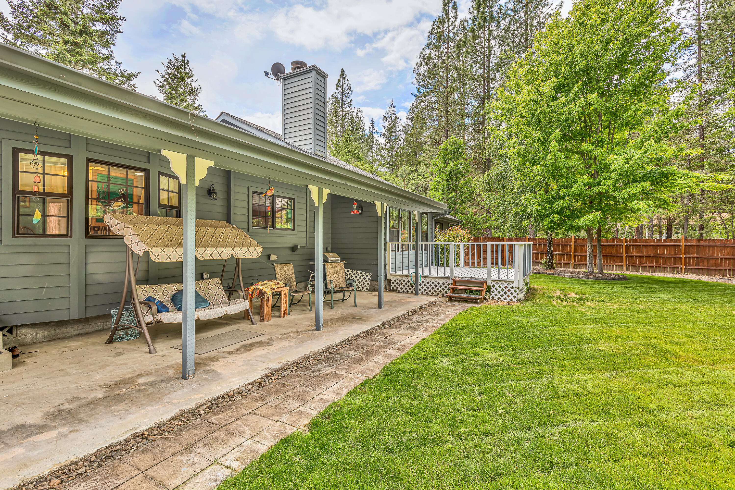876 Minthorne Road Rogue River, OR 97537 - Photo 32 of 43 9R9A5199