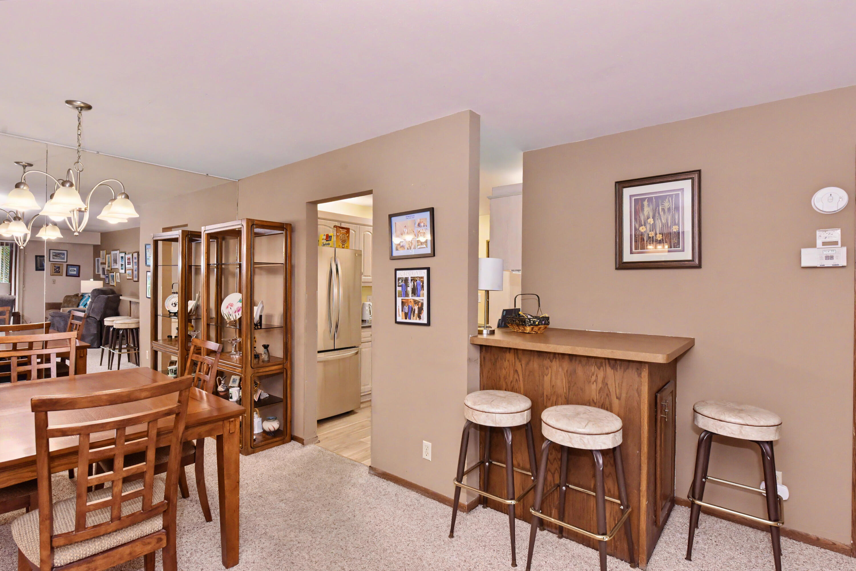 2101 Good Hope Road, Unit 111 Glendale, WI 53209 - Photo 3 of 29 DSC_9039