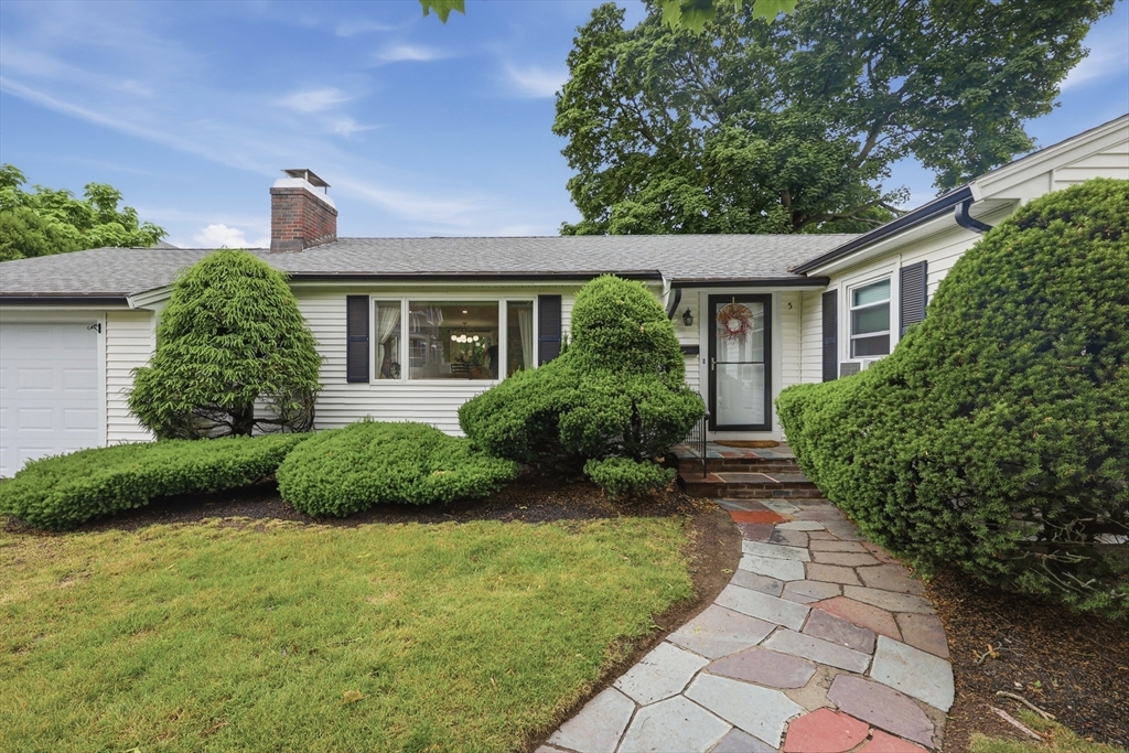 5 Fairview Road Salem, MA 01970 - Photo 4 of 34