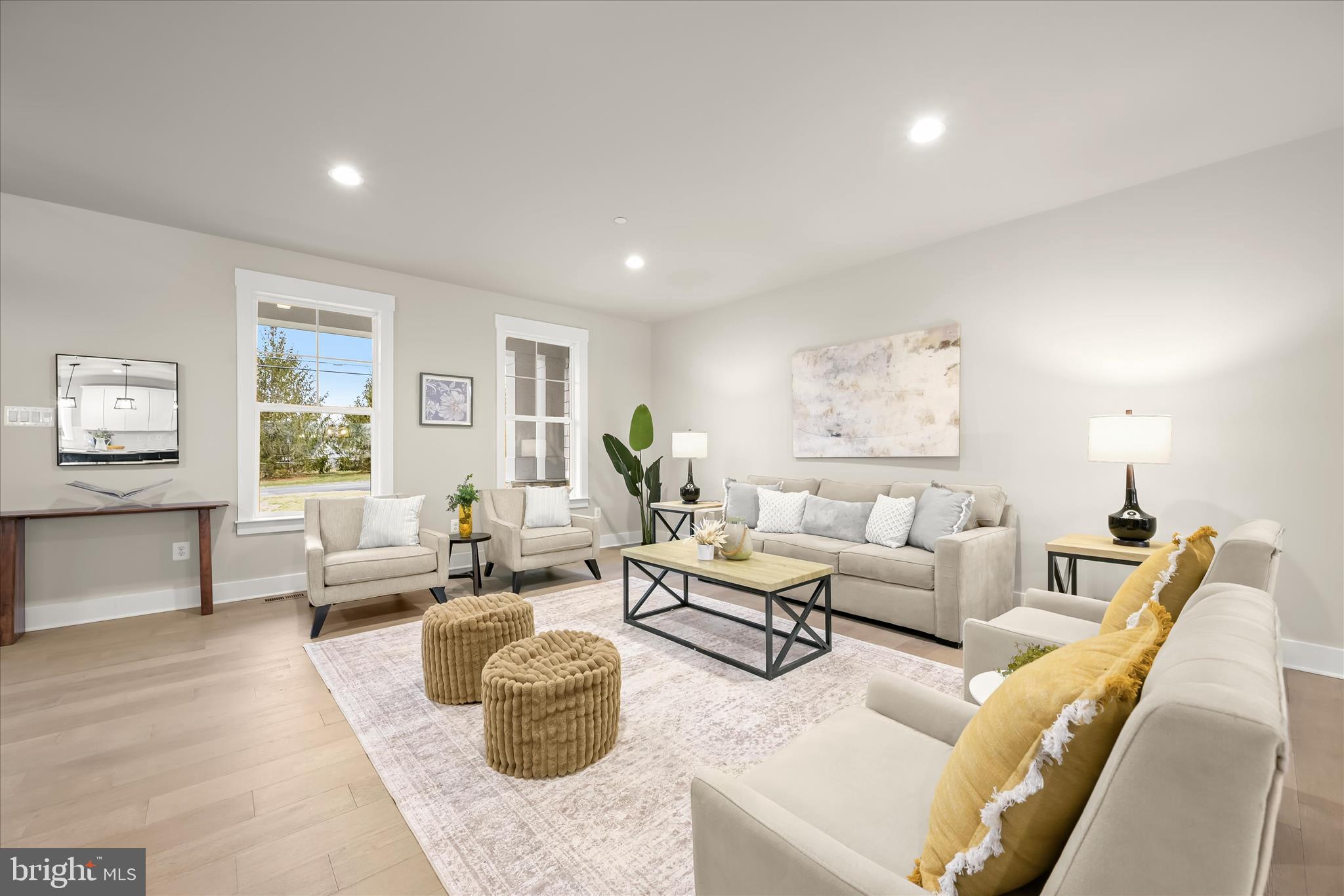 5712 Hodges Road Sykesville, MD 21784 - Photo 7 of 47 Living Room