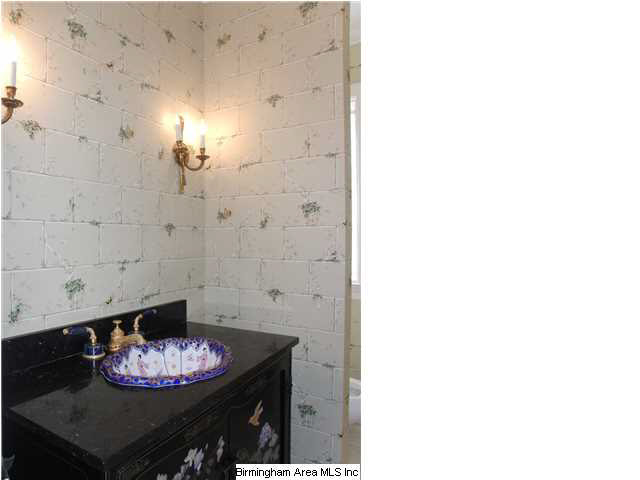 2716 Southwood Road Birmingham, AL 35223 - Photo 14 of 30