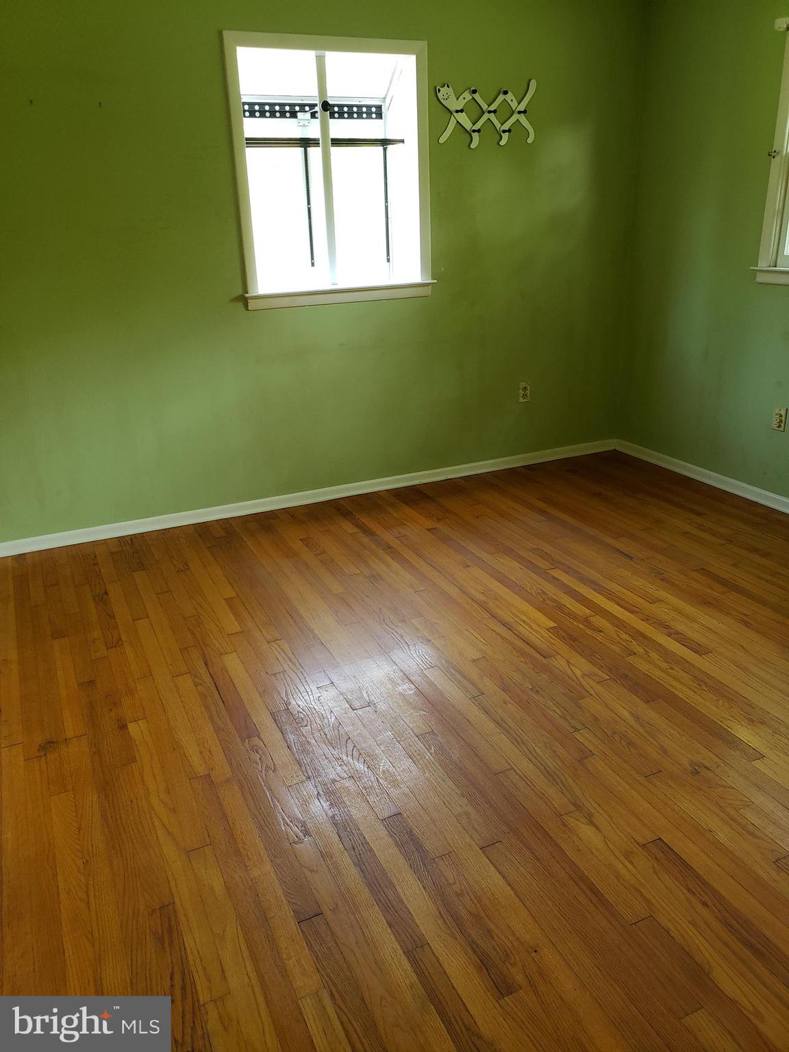 13 Woosamonsa Road Pennington, NJ 08534 - Photo 7 of 29 Bedroom 1