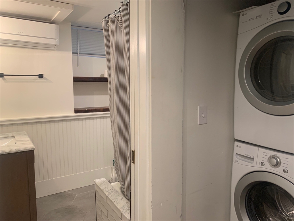 19 Bexley Road, Unit 1 Boston, MA 02131 - Photo 13 of 19