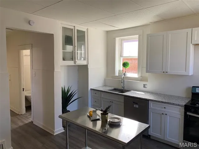 $189,900 | 4509 Idaho Avenue, St. Louis, MO 63111