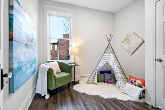 $189,900 | 4509 Idaho Avenue, St. Louis, MO 63111