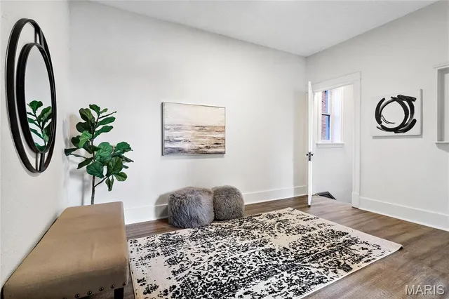 $189,900 | 4509 Idaho Avenue, St. Louis, MO 63111