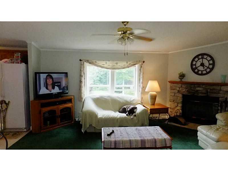 100 River Road West Baldwin, ME 04091 - Photo 13 of 35 Living Room.