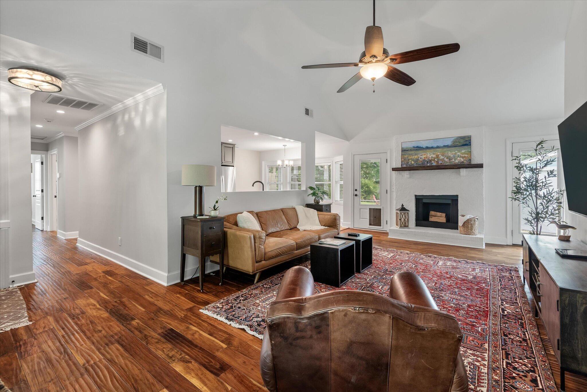 1511 Wakendaw Road Mount Pleasant, SC 29464 - Photo 9 of 40 Gallery Image 9