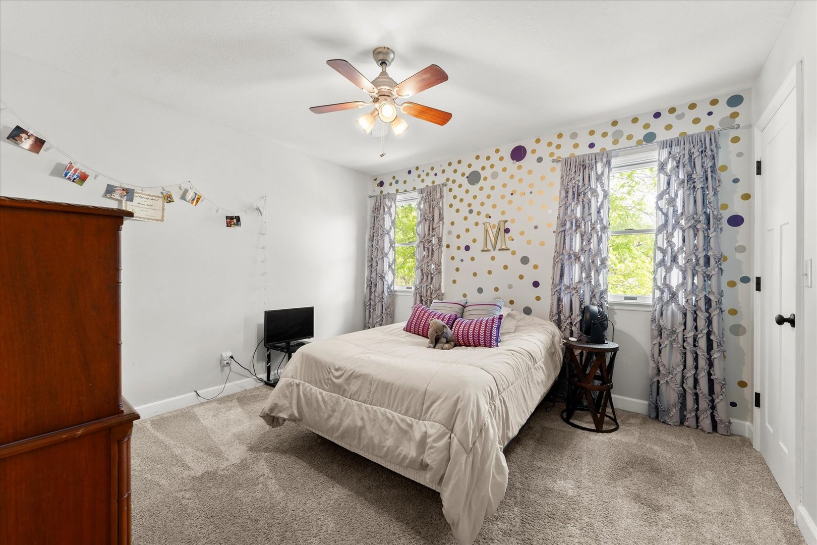 789 County Farm Road Monticello, IL 61856 - Photo 22 of 36 a bedroom with a bed and a window