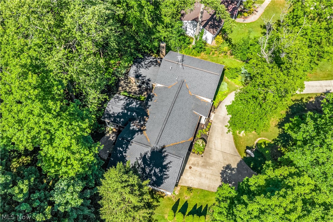 6821 Thornapple Road Gates Mills, OH 44040 - Photo 41 of 42 Property featuring a multi-gabled roofline and an asphalt shingle roof