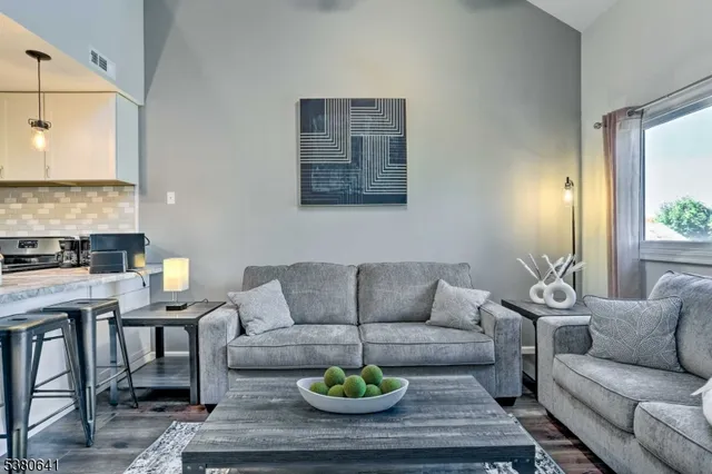 $2,300 | 1 Big Sky Drive, Unit 6, Vernon, NJ 07462