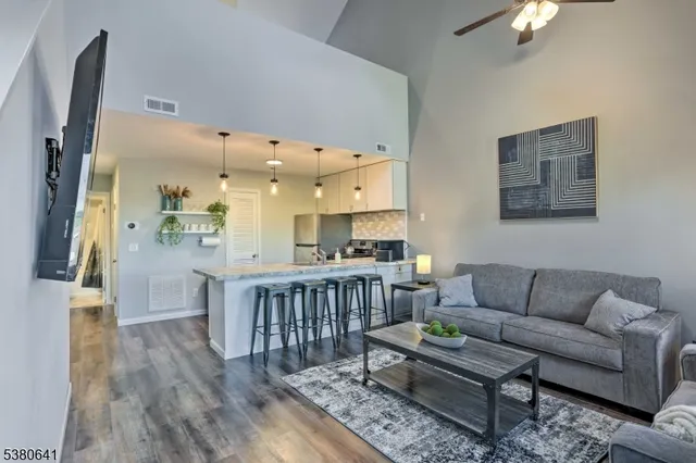 $2,300 | 1 Big Sky Drive, Unit 6, Vernon, NJ 07462