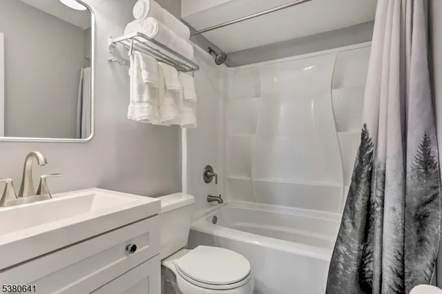 $2,300 | 1 Big Sky Drive, Unit 6, Vernon, NJ 07462