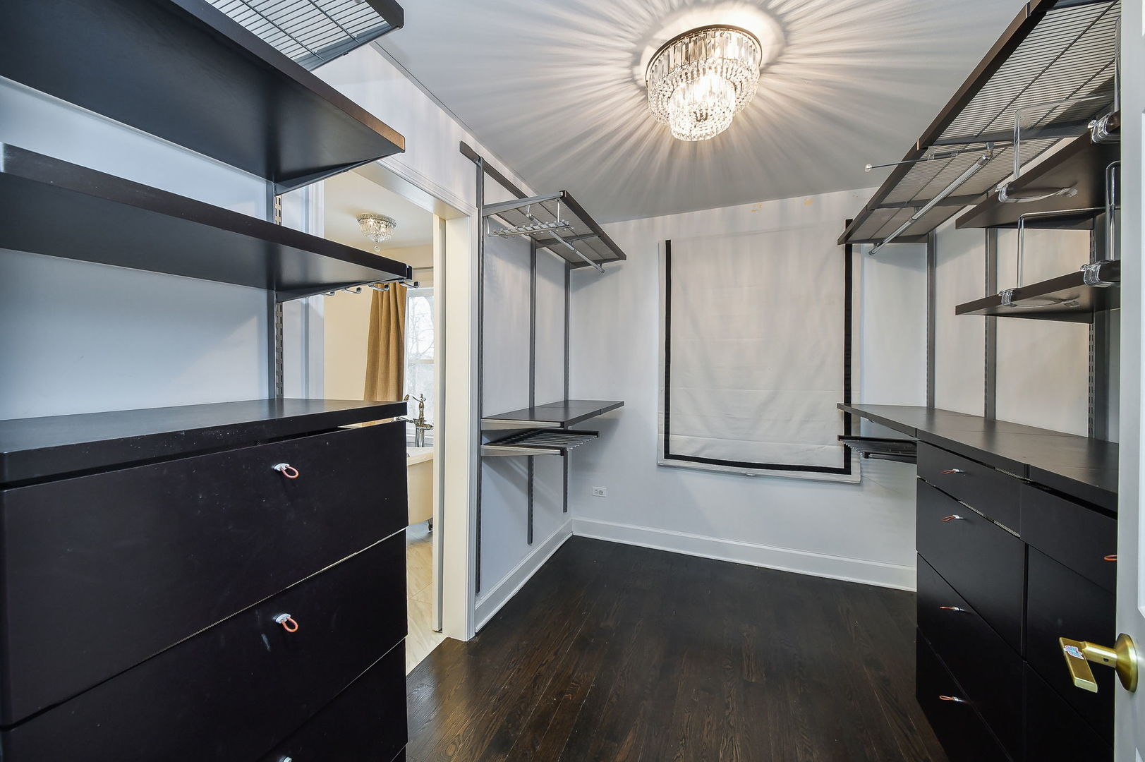 945 Anne Road Naperville, IL 60540 - Photo 16 of 36