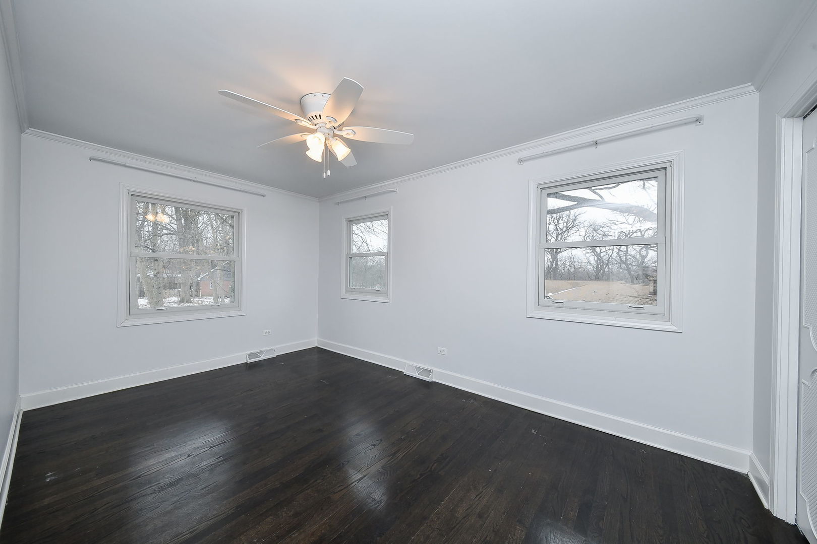 945 Anne Road Naperville, IL 60540 - Photo 19 of 36