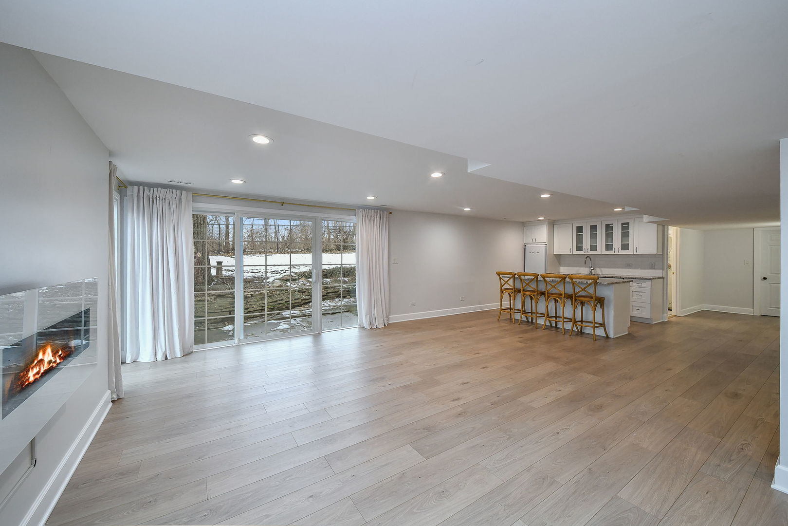 945 Anne Road Naperville, IL 60540 - Photo 24 of 36