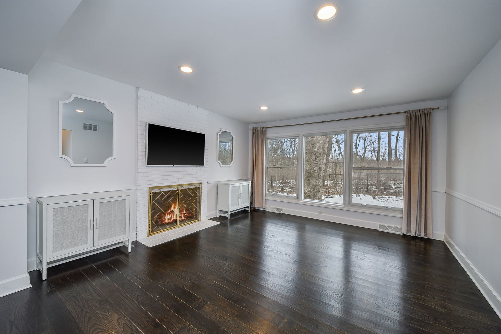 945 Anne Road Naperville, IL 60540 - Photo 9 of 36