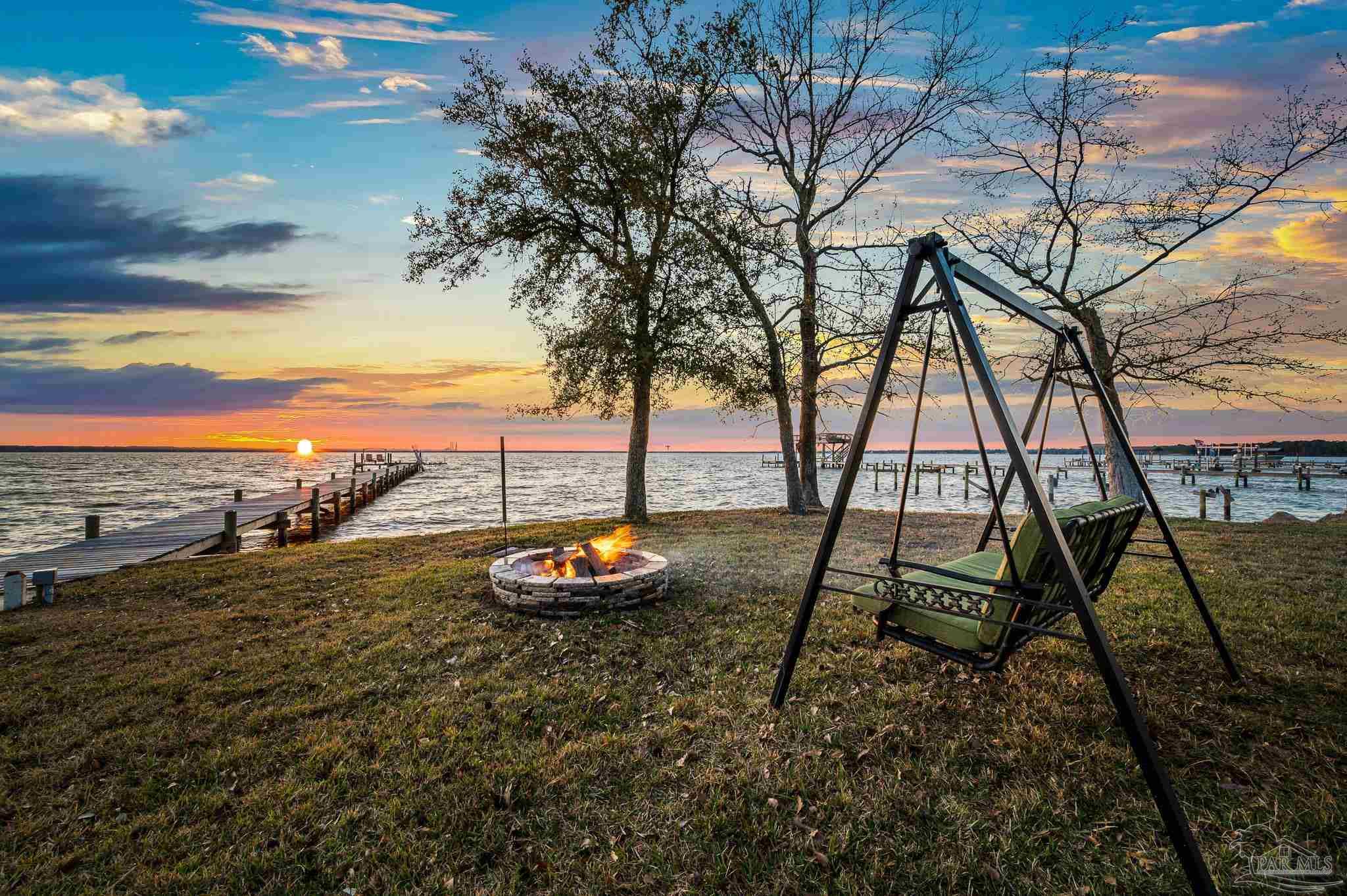 4508 Bayside Drive Milton, FL 32583 - Photo 9 of 71