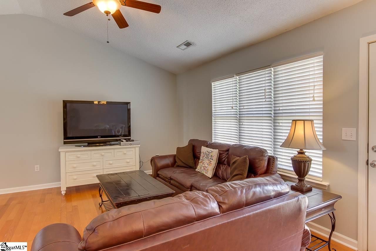 404 Canvasback Way Easley, SC 29642 - Photo 11 of 29 Gallery Image 11