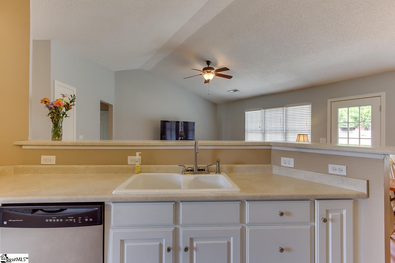404 Canvasback Way Easley, SC 29642 - Photo 15 of 29 Gallery Image 15