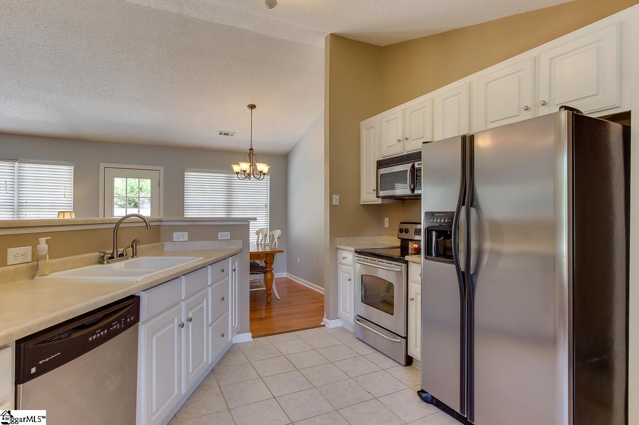 404 Canvasback Way Easley, SC 29642 - Photo 3 of 29 Gallery Image 3
