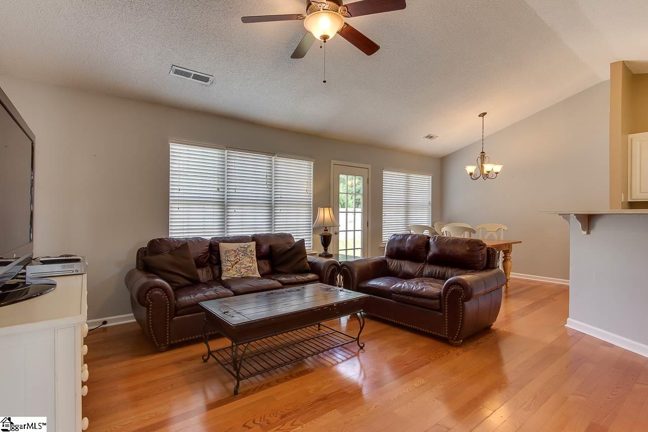 404 Canvasback Way Easley, SC 29642 - Photo 10 of 29 Gallery Image 10