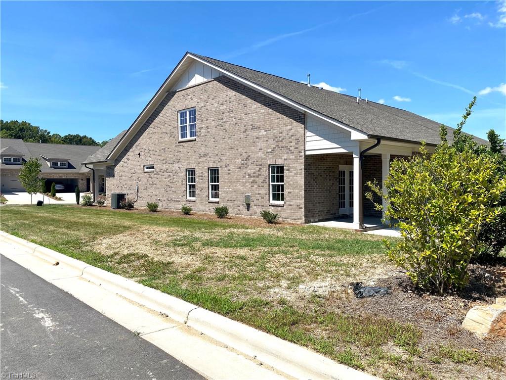 2039 Welden Ridge Road Kernersville, NC 27284 - Photo 3 of 37 Side Elevation