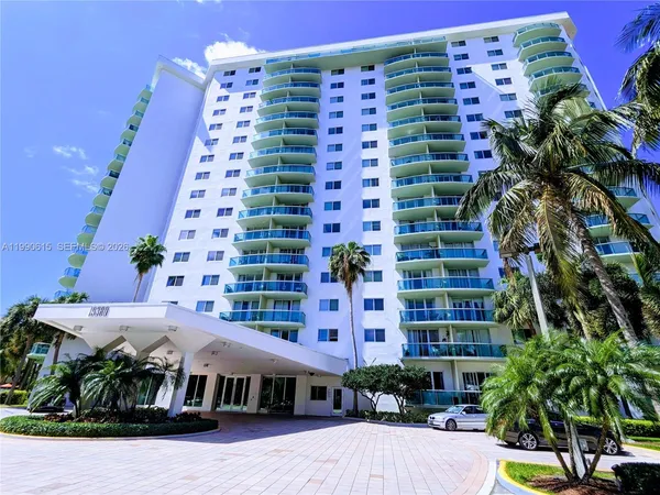 $1,950 | 19380 Collins Avenue, Unit 807, Sunny Isles Beach, FL 33160