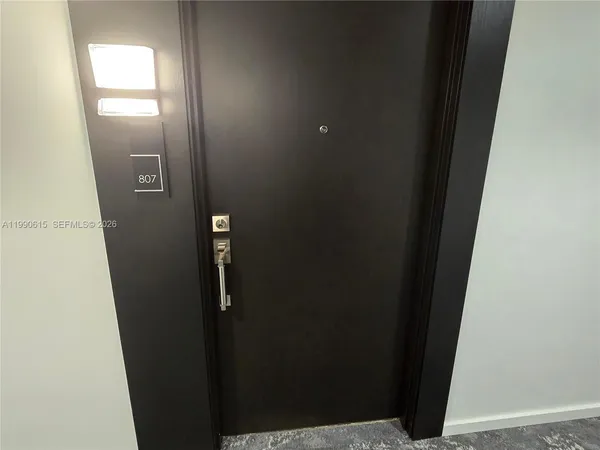 $1,950 | 19380 Collins Avenue, Unit 807, Sunny Isles Beach, FL 33160